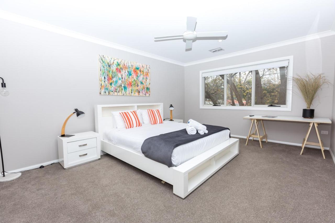 Best Central Wagga Townhouse Wagga Wagga Exterior photo